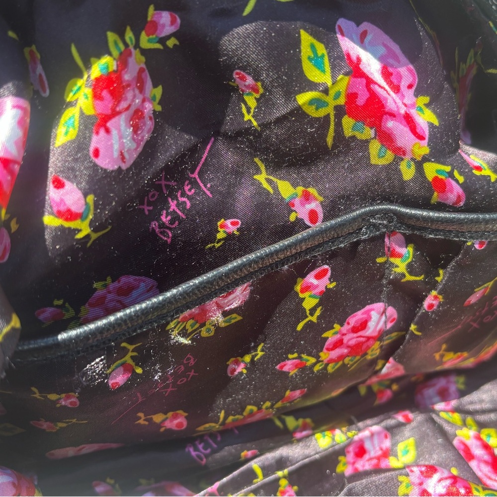 Betsey Johnson Black and White Satchel with Striking Design - Picture 9 of 11